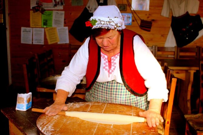 Traditional Folklore Experience in Bansko - Cancellation Policy