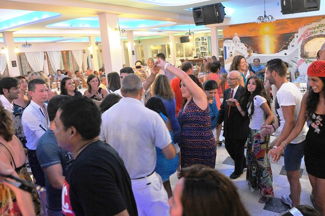 Traditional Greek Night Live Music & Dinner Show in Santorini - Meeting Point and Transportation