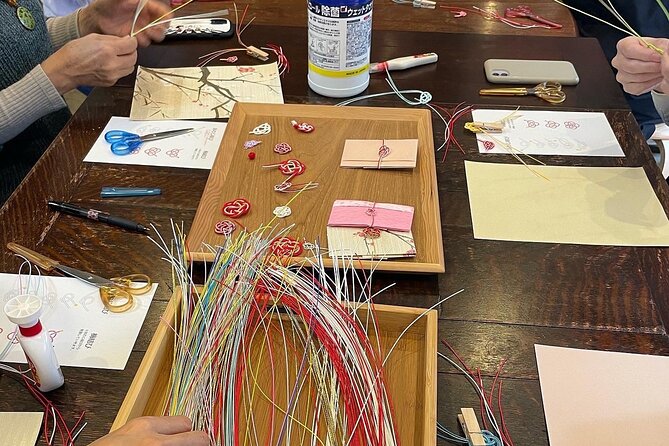 Traditional Japanese Crafts Making Experience in Tokyo - Craft Making Activities