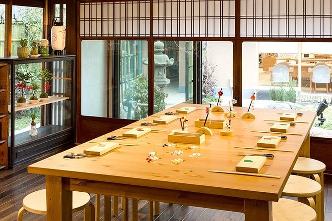 Traditional Japanese Kanzashi Making Experience in Kyoto - Symbolism and Meaning in Kanzashi Designs