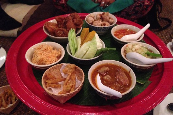 Traditional Khum Khantoke Dinner & Dance Show at Chiang Mai With Return Transfer - Pickup and Meeting Points