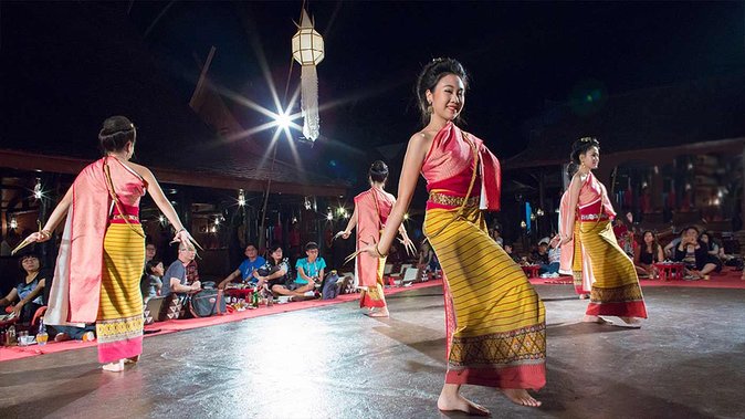 Traditional Khum Khantoke Dinner & Dance Show at Chiang Mai With Return Transfer - Reviews and Feedback