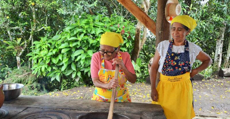 Traditional Local Cooking Workshop (Pipián) - Included in the Experience