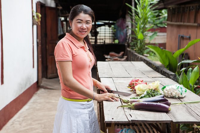 Traditional Market Tour and Private Laotian Cooking Class With a Local - Traveler Reviews and Ratings