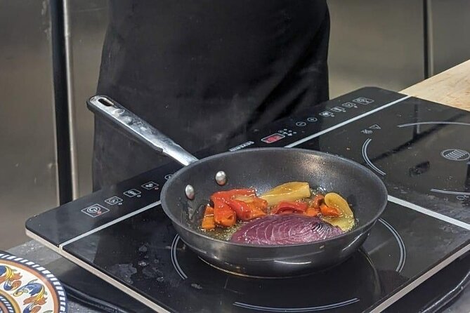 Traditional Menu With a Guided Tour of the Ancient Market of Ortigia - Traditional Dish Preparation