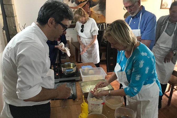 Traditional Menu With a Guided Tour of the Ancient Market of Ortigia - Hotel Transfers Provided