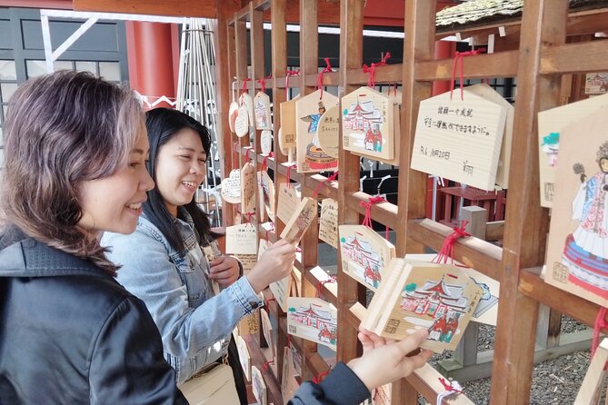 Traditional Morning Walking Tour With a Local Guide - Capturing Memorable Moments