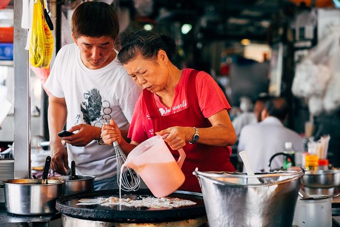 Traditional Old School Taiwanese Food Tour - Family-owned Restaurant Experiences