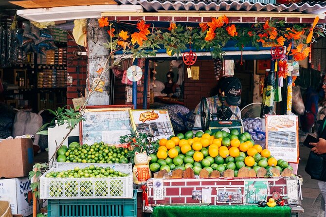 Traditional Old School Taiwanese Food Tour - Blending Cuisine and Religion