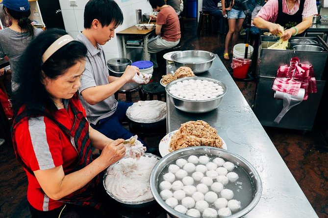 Traditional Old School Taiwanese Food Tour - Early-to-mid 20th Century Restaurants