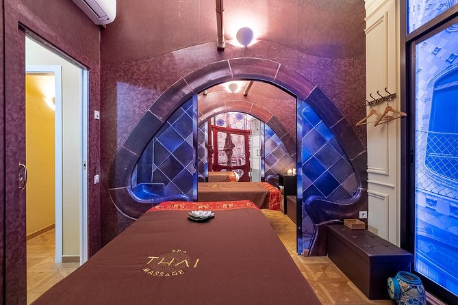 Traditional THAI MASSAGE of 60 Min at THAI SPA MASSAGE BARCELONA - Massage Duration and Location