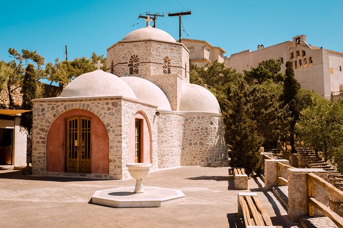 Traditional Villages Tour in Santorini - Language Support