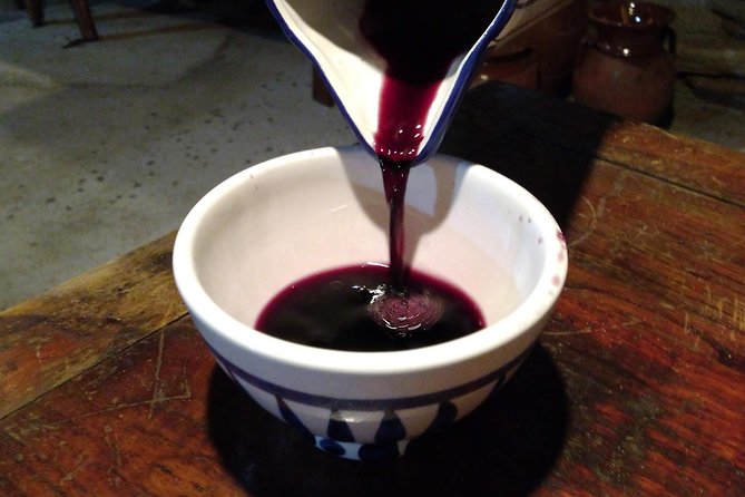 Traditional Vinho Verde Tour in Bowl With Private Transfer (Porto and Braga) - Quick Points