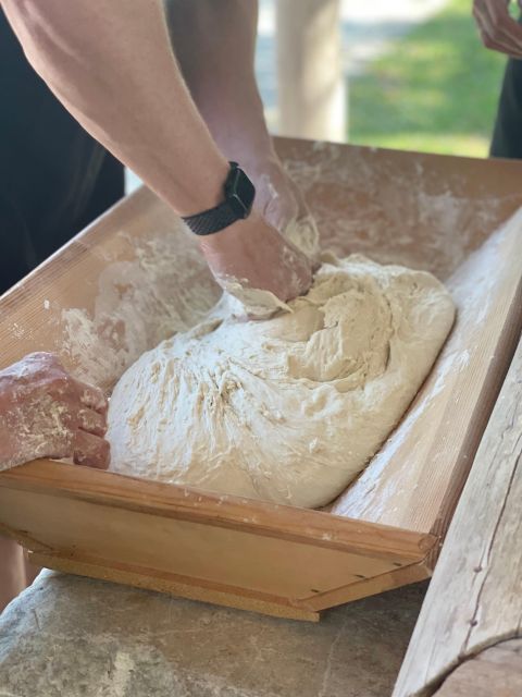 Traditionell Cooking Class in Wood Oven - Cooking in the Wood Oven