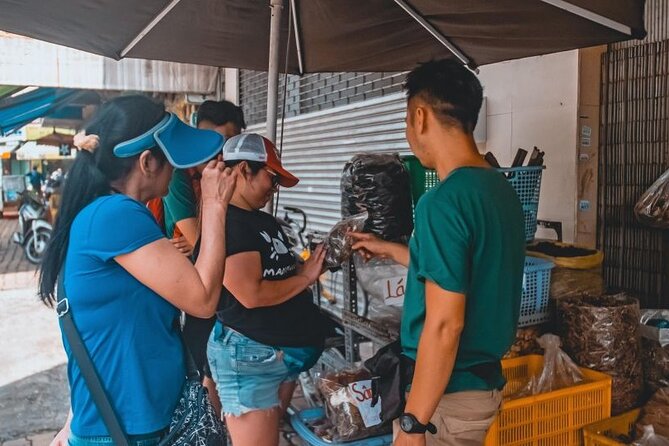 Trails of Chinatown's Richest Man - Ho Chi Minh City Cycling Tour - Experiencing Authentic Vietnamese Hospitality
