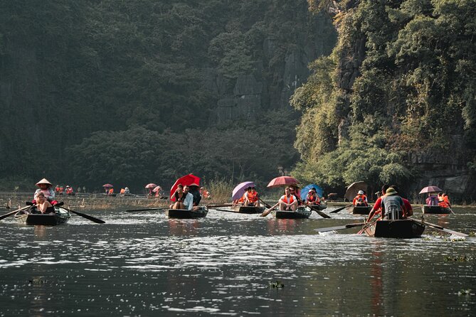 Trang An Boat Ride and Hoa Lu Temples - Ancient Capital of Hoa Lu