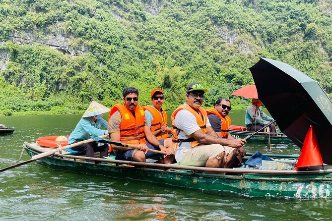 Trang An Cave Boat Trip - Hoa Lu Temple Full Day Tour - What to Expect