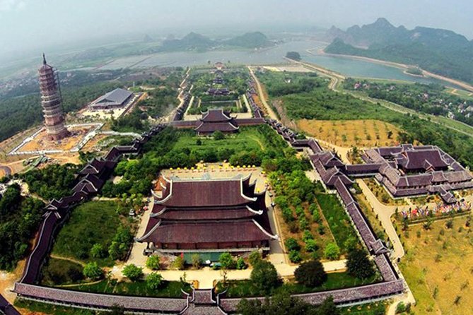 Trang an Grottoes - Bai Dinh Pagoda Day Tours - Exploring Trang An Grottoes