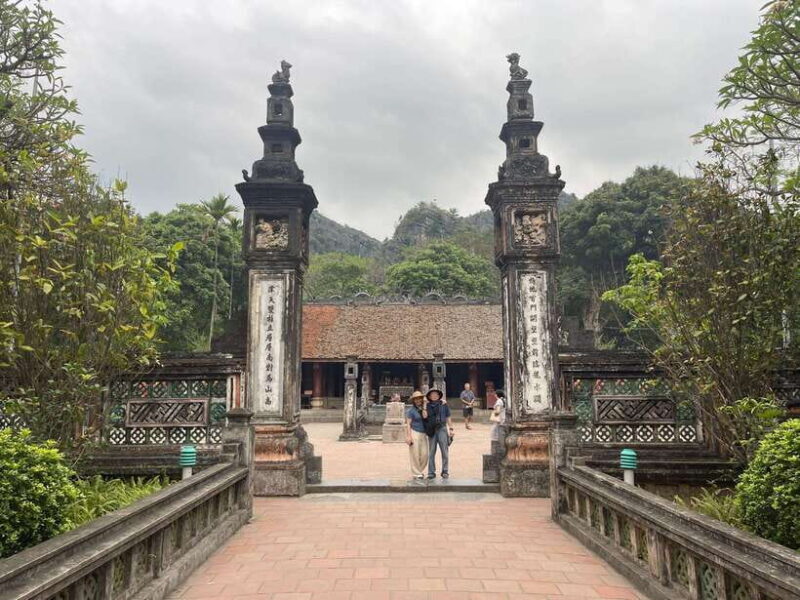Trang An - Mua Cave - Hoa Lu - Biking - Visiting Local Family - Lunch and Local Cuisine