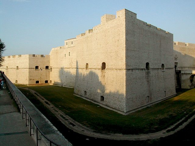Trani: Walking Tour - Meeting Point and Duration