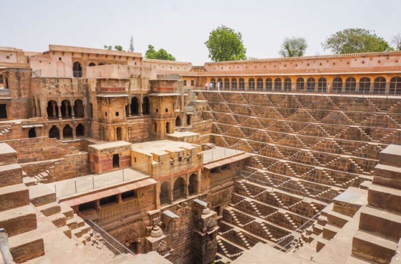 Transfer Agra To Jaipur Via Fatehpur Sikri & Stepwell - Inclusions and Exclusions