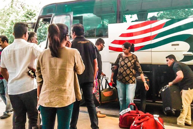 Transfer Between Colombo (Cmb) Airport and Elephant Trail Hotel - Operator Details