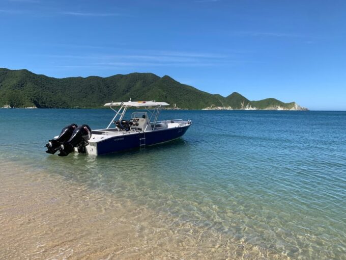 Transfer by Boat to Cinto Beach - Meeting Point and Departure