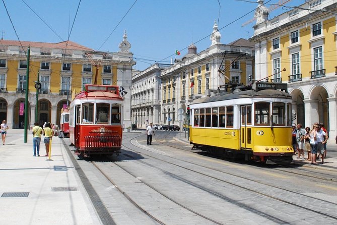 Transfer Cascais to Lisbon(8pax) - Onboard Amenities