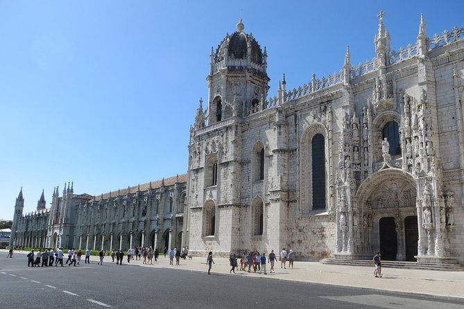 Transfer Cascais to Lisbon(8pax) - Worth The Stay