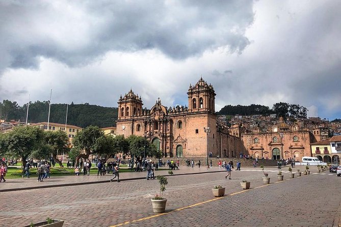 Transfer Cusco Airport to Hotel in Cusco (Round Trip) - Pickup and Meeting Arrangements
