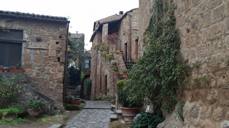 Transfer Florence-Rome With Stops in Orvieto & Bagnoregio - Exploring Etruscan and Roman History