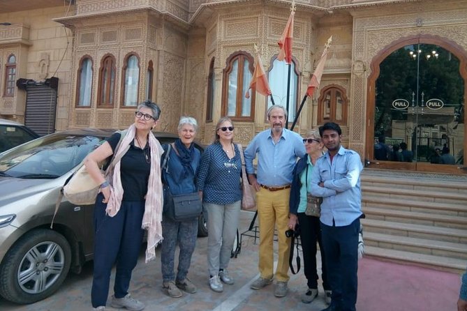 Transfer From Agra to New Delhi by Private Car - Pricing and Payment