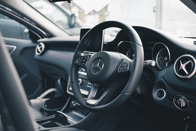 Transfer From Bangkok Airport to Bangkok Hotel by Deluxe Vehicle - Key Points