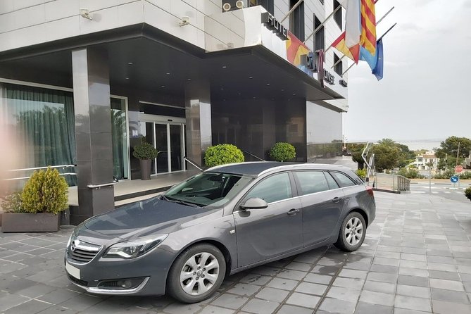 Transfer From Benidorm to Alicante Airport With Private Sedan Max. 3 Passengers - Vehicle Information