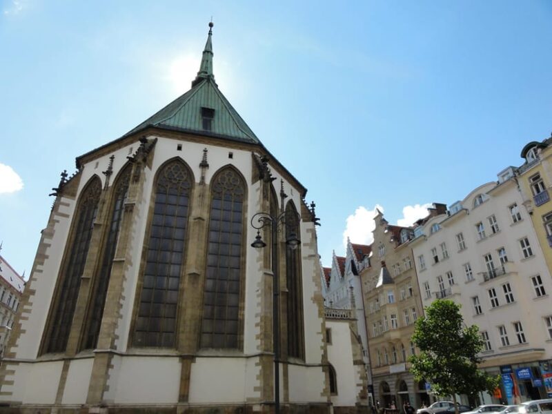 Transfer From Brno to Vienna Center or Airport - Inclusions