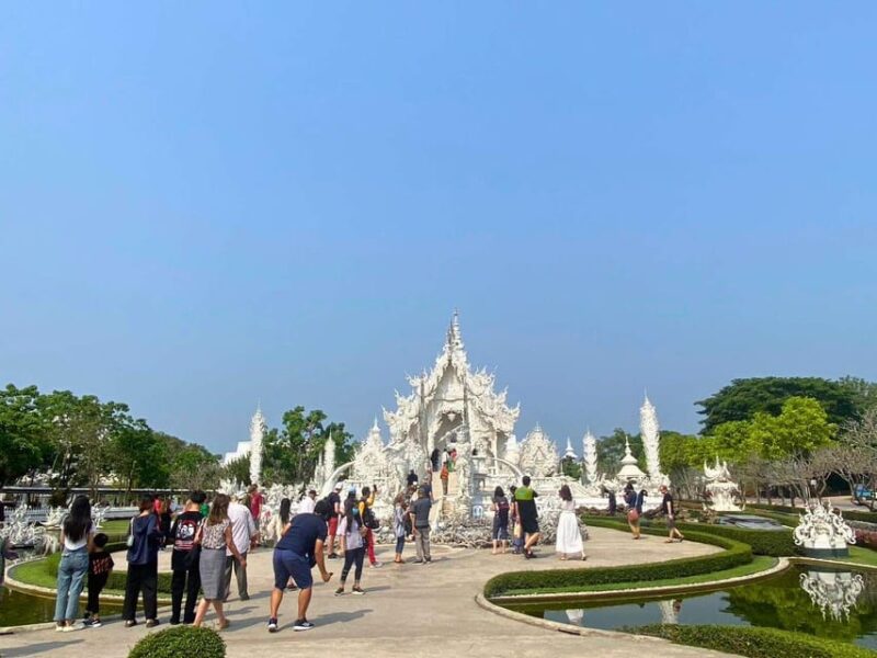 Transfer: From Chiang Mai to Chiang Khong Border, Chiang Rai - Inclusions