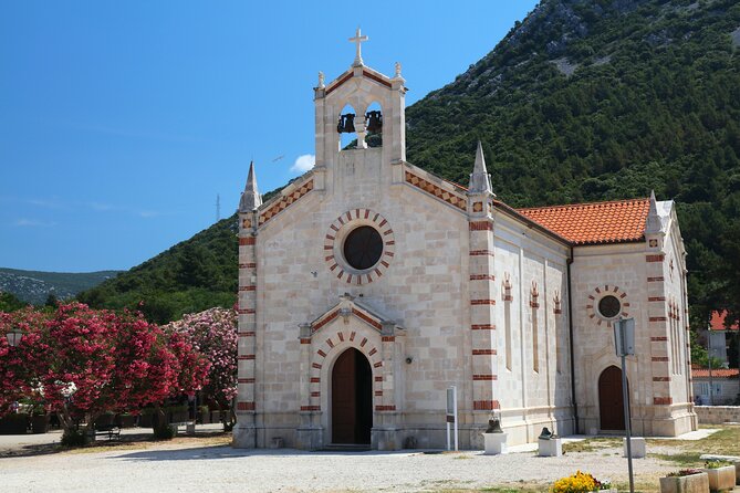 Transfer From Dubrovnik to Split With 2 Hours Stop in Ston Town - Explore Stons Medieval Town