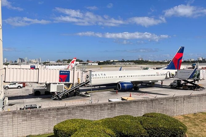 Transfer From Fort Lauderdale Airport With Meet & Greet Service - Included Services