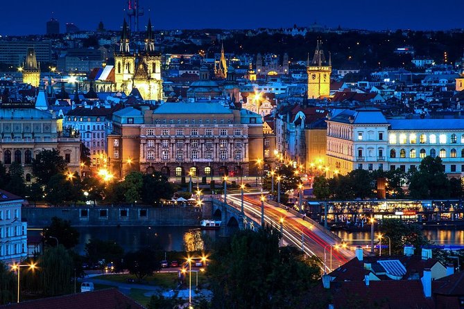 Transfer From Karlovy Vary to Prague: Private Daytrip With 2h for Sightseeing - Questions About Staying Here