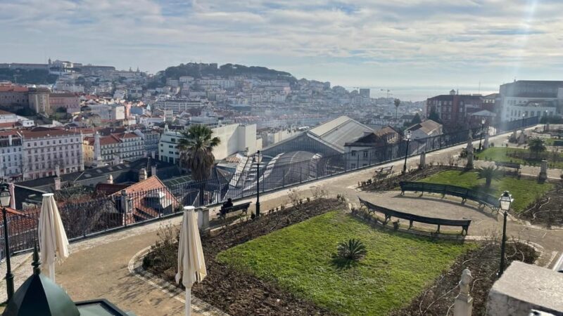 Transfer From Lisbon Airport to the Hotel - Service Overview