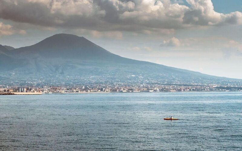 Transfer From Naples & 2hr Stop at Mount Vesuvius and Back - Experience Highlights