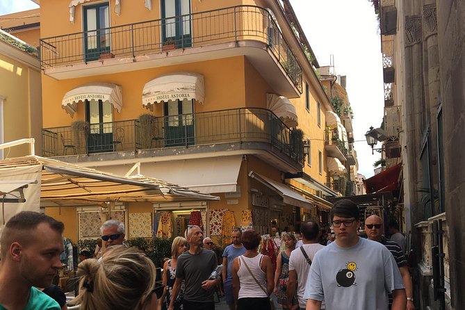 Transfer From Naples Train Station/Area to Sorrento With 1 Hour Stop in Positano - Reviews and Ratings