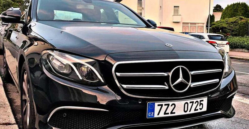 Transfer From Prague Airport to Hotel Business/Vip - Key Points