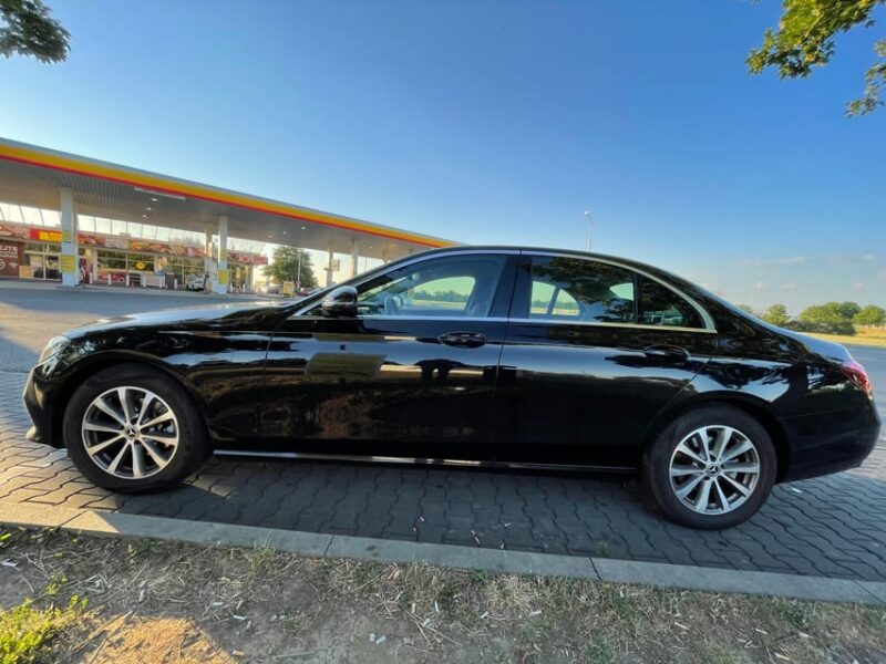 Transfer From Prague Airport to Hotel Business/Vip - Driver and Experience