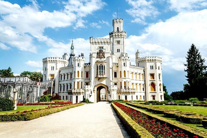 Transfer From Prague to Cesky Krumlov: Private Daytrip With 2h for Sightseeing - Inclusions