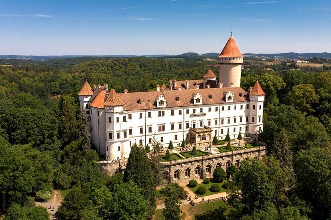 Transfer From Prague to Cesky Krumlov: Private Daytrip With 2h for Sightseeing - Sightseeing in Cesky Krumlov