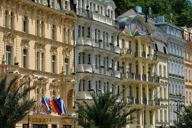 Transfer From Prague to Karlovy Vary: Private Daytrip With 2h for Sightseeing - Sightseeing and Accessibility