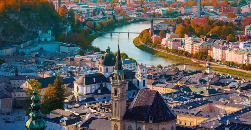 Transfer From Prague to Vienna With English-Speaking Driver - Vehicle Options