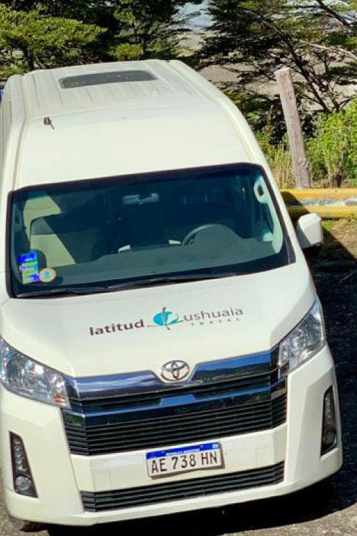 Transfer From Ushuaia Airport to Your Accomodation - Vehicle Comfort and Features