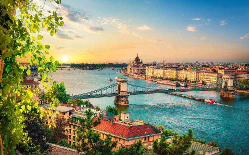Transfer From Vienna to Budapest, English-Speaking Driver - Good To Know